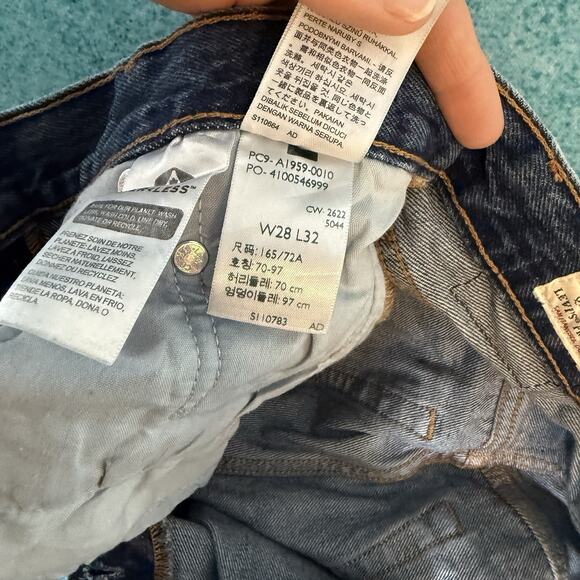 Women's Levi's 501 Premium Button Fly Jeans Distressed 28X32 Blue Fits 30x30.5 - Picture 16 of 16